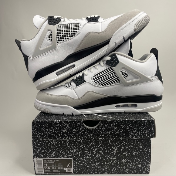 Nike Air Jordan 4 Retro “Military Black” 2023 - Picture 3 of 4